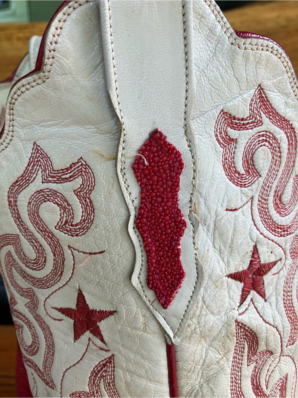 Red Lucchese 1883 Stingray Cowboy boots 9 B - Picture 6 of 16